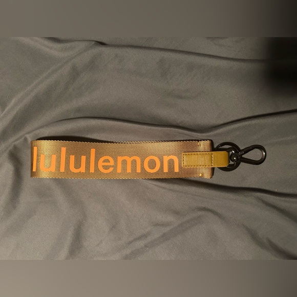 Lululemon Never Lost Keychain - Picture 2 of 7